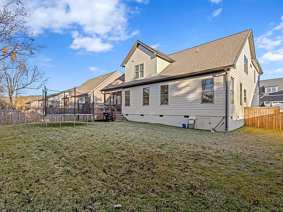 4th image of 8870 Silver Maple Dr