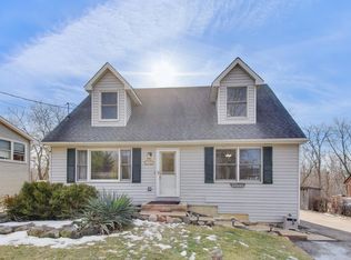 25097 W Buena Ave, Lake Villa, IL 60046