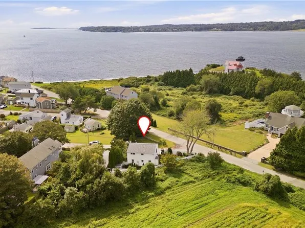 4 Ronnie St, Tiverton, RI 02878