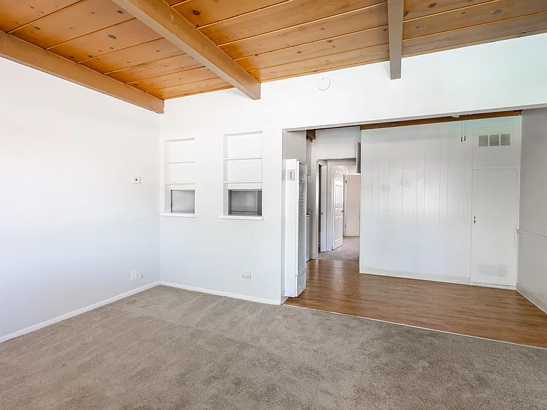 Garden Glen Apartments — Photo 13