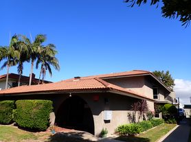4891 Kona Dr