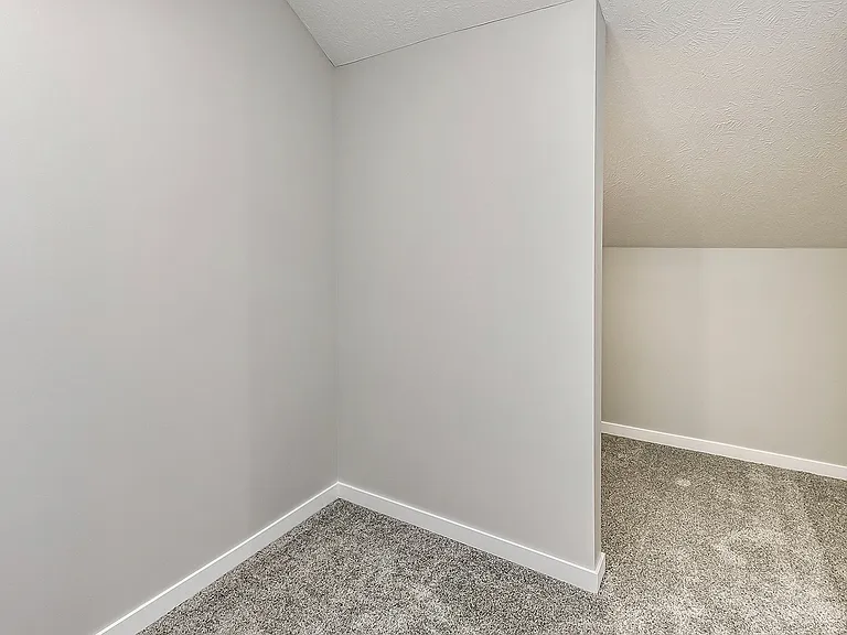 Deerfield Apartments & Chateaus — Photo 48