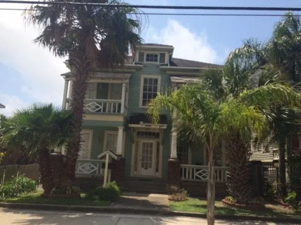 2109 Ball St APT C, Galveston, TX 77550