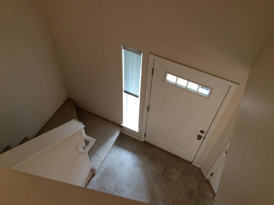 2nd image of 1016 Madeline Way