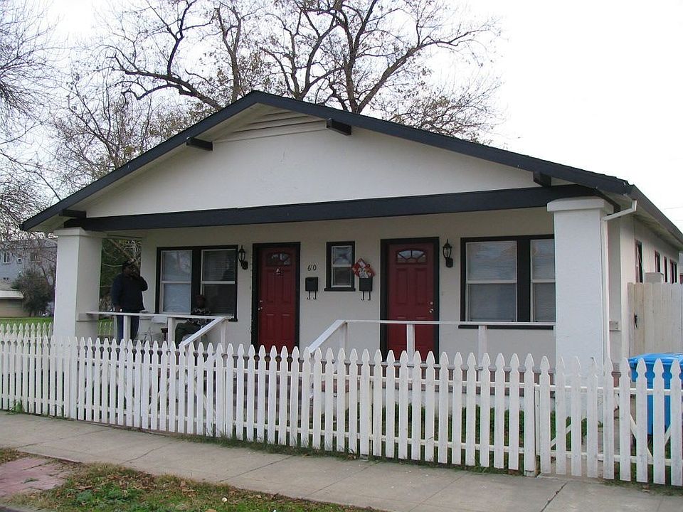 Historic District Bungalow Gets New Life