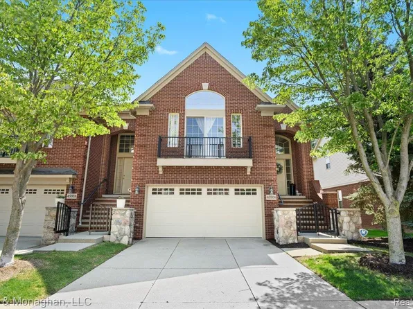 45906 Dutton Dr, Macomb, MI 48044