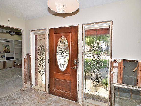 4th image of 18230 Nassau Bay Dr
