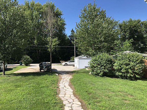 5th image of 42698 N Woodbine Ave