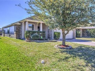 310 Crosby Village Dr, Crosby, TX 77532
