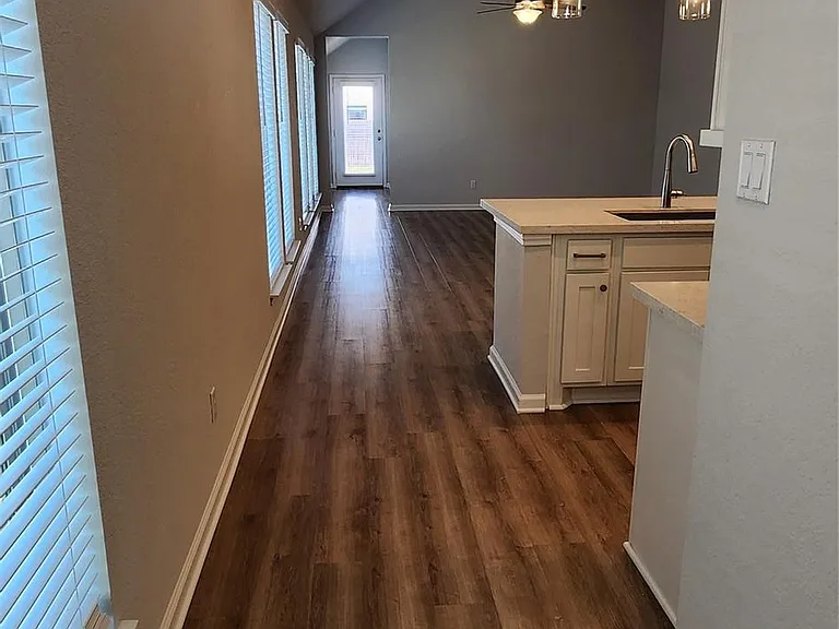 460 Los Olives Ln — Photo 4
