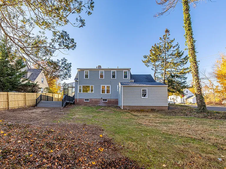 51 Hepburn Rd — Photo 21