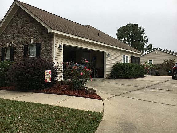 4th image of 262 Southbank Dr