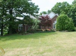 5478 Split Rail Dr, Brighton, MI