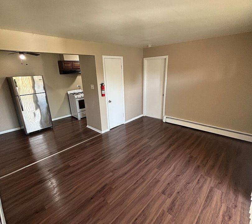 1st image of 12510 S Lincoln St #8