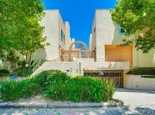 230 Monterey Rd APT C, South Pasadena, CA 91030