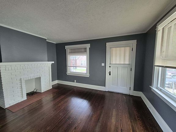 3rd image of 419 Lehmer St