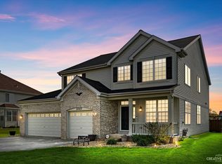 2007 Raintree Rd, Yorkville, IL 60560