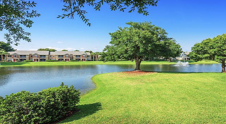 2nd image of 2409 Falling Acorn Cir