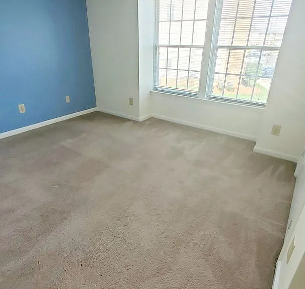 1610 Arlyn Cir #M — Photo 22