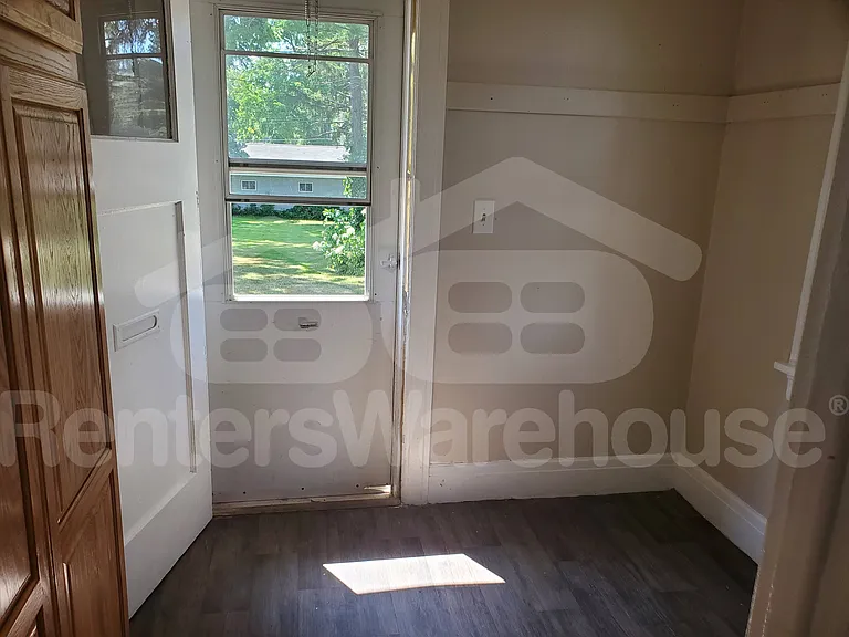 608 Red Wing Ave — Photo 9