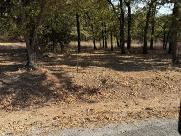 184 Cherokee Trl, Nocona, TX 76255