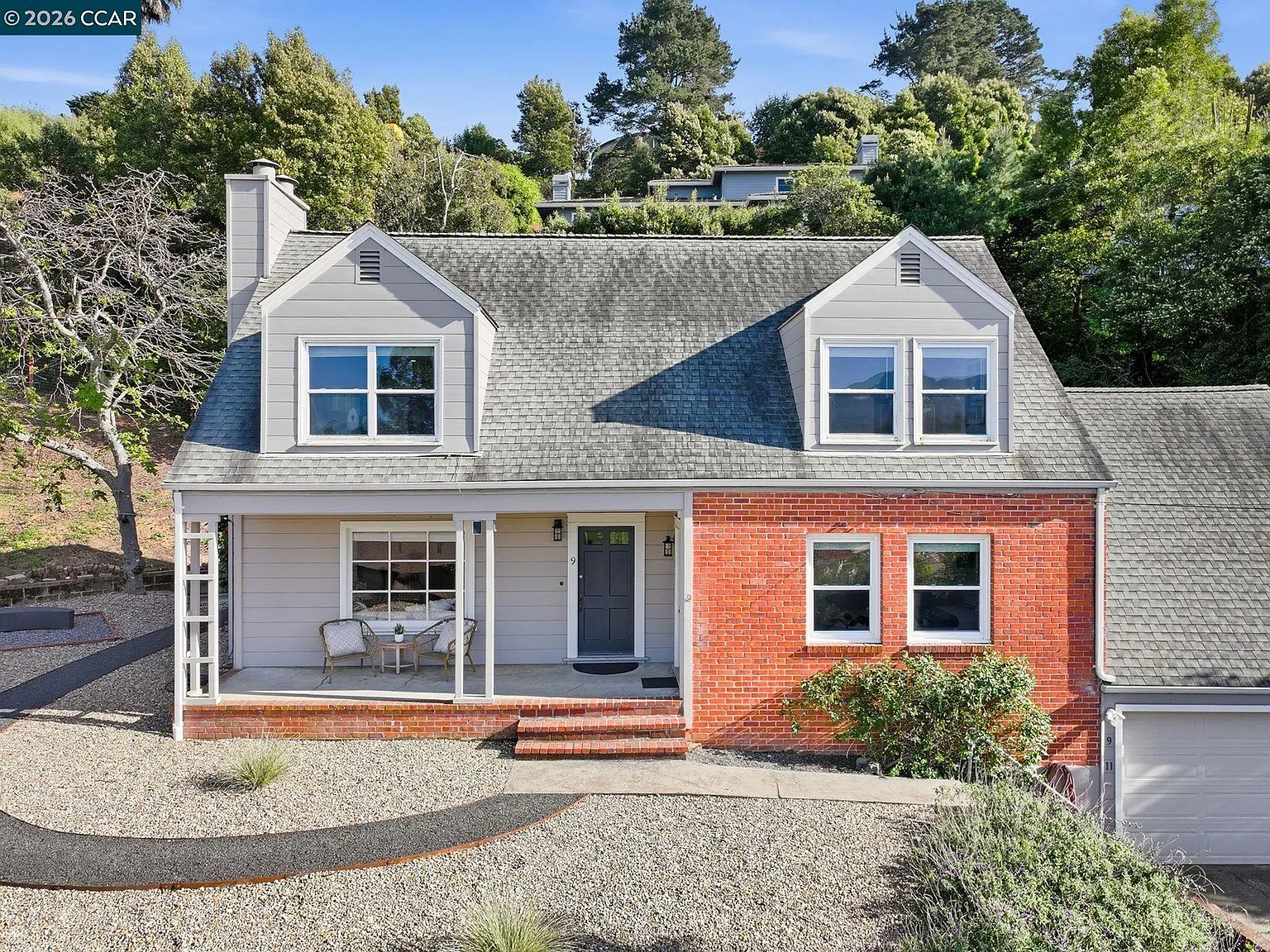 9 Clotilda Ct photo 1