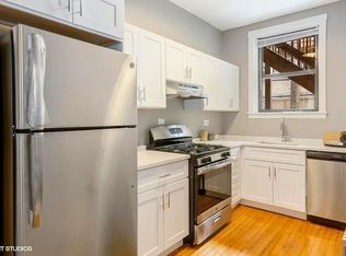 439 W. Melrose, Chicago, IL 60657