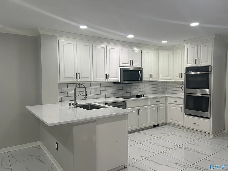 2012 Fairway Hills Dr #2012 — Photo 14