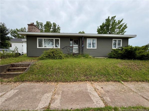 88 Watson Ave, Moncton, NB E1C 8C3