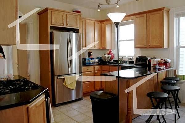 2nd image of 70 Calumet St #I2e