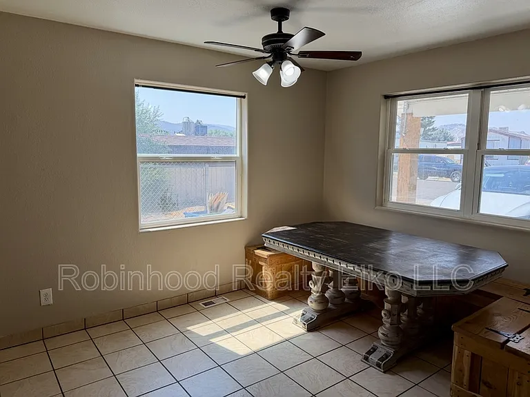 187 B St — Photo 9