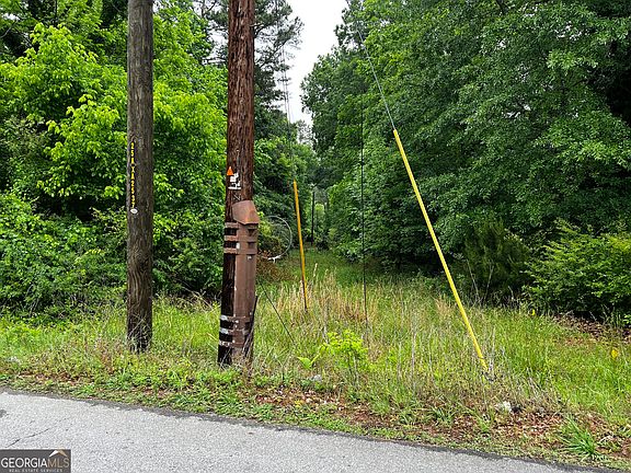 4th image of 104 Wilkerson Rd SW
