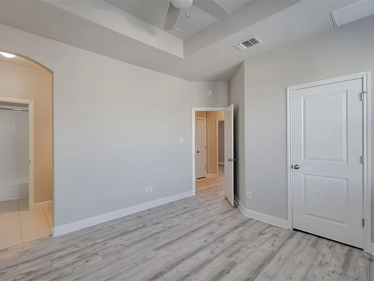 5701 Cougar Dr #D — Photo 12