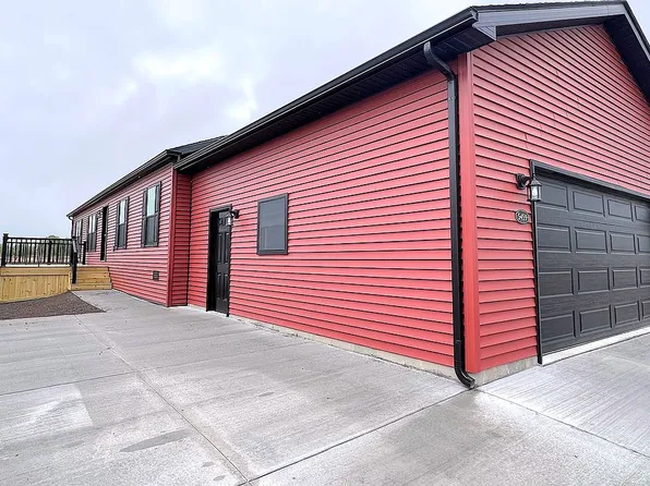 5459 Suffolk Dr, Holly, MI 48442