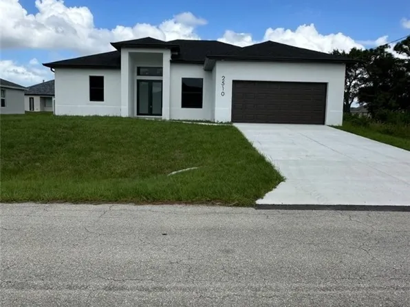 2510 20th St SW, Lehigh Acres, FL 33976