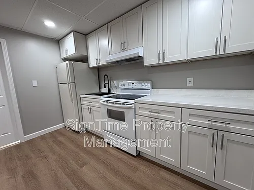 229 N Jonathan St Photo 1