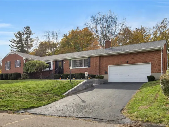 55 Lorelei Circle, Middletown, CT 06457