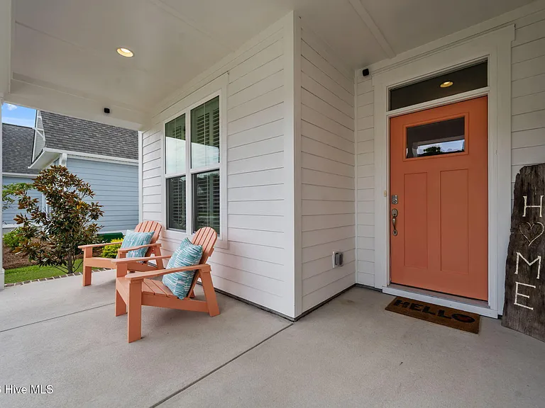 310 Lightning Bug Ln — Photo 6