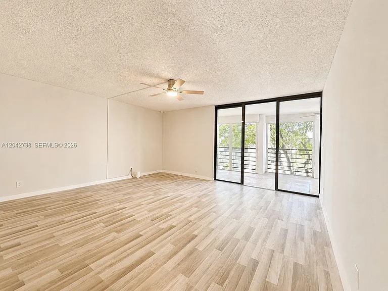 20200 W Country Club Dr #Penthouse 16 — Photo 7