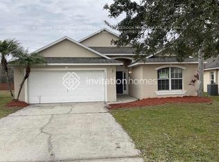 1042 Soaring Eagle Ln, Kissimmee, FL 34746