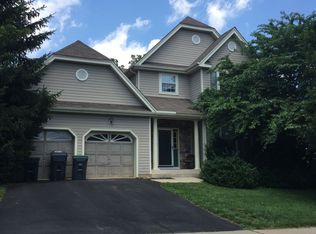 26 Jade Ln, Phillipsburg, NJ 08865