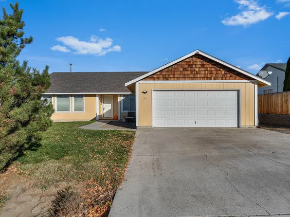 311 Geneva St, Culver, OR 97734