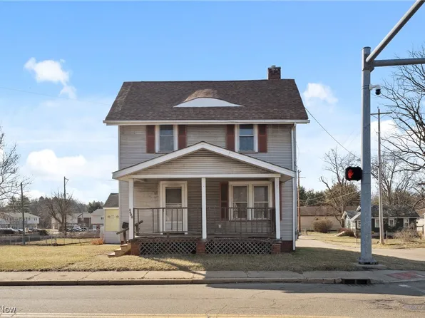 2425 Harrisburg Rd NE, Canton, OH 44705