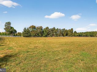 9438 River Rd, Potomac, MD 20854