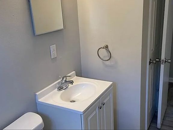 3rd image of 121 W 32nd St APT 2