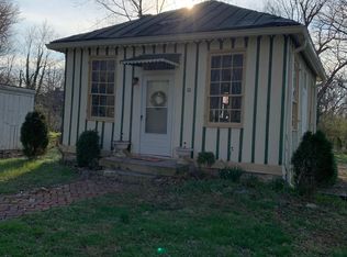 2 Springfield Ln, Williamsport, MD 21795