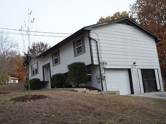 2nd image of 2402 Leann Cir