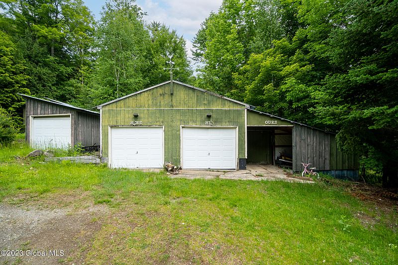 3rd image of 123 Shippee Road