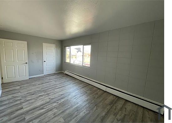 5th image of 1590 Clinton St APT 106