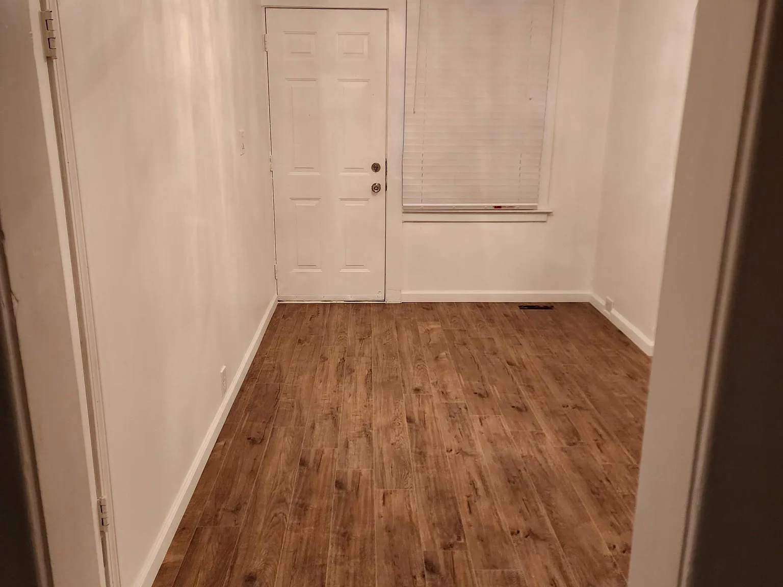3 bed, $1,300 — Photo 3